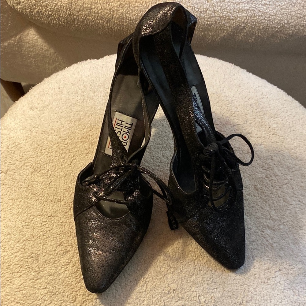 Timothy Hitsman Sparkly Black 2”Heels Sleek Design EUC Pointed Toe Size 8